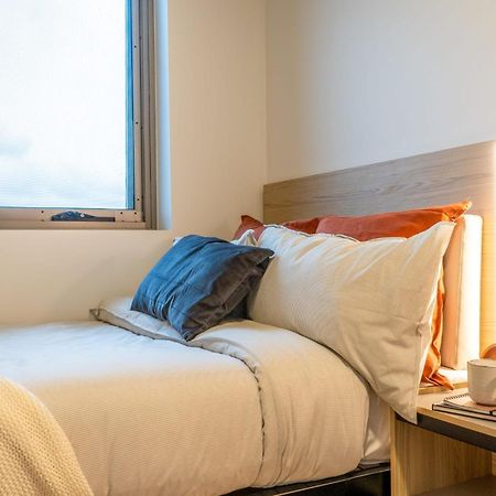 Comfy Stay At Switch Living In The Centre Of Adelaide Luaran gambar