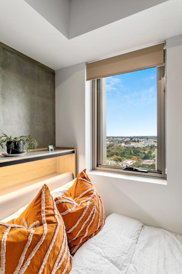 Comfy Stay At Switch Living In The Centre Of Adelaide Luaran gambar