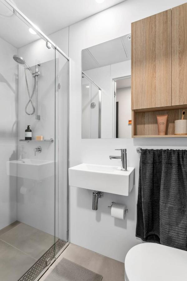 Comfy Stay At Switch Living In The Centre Of Adelaide Luaran gambar
